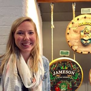 Meet your Posher, Lorrie